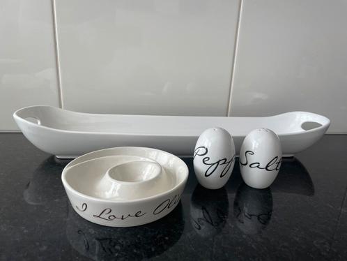 RIVIERA MAISON broodschaal, olijvenschaalt, peper & zout set, Huis en Inrichting, Keuken | Servies, Zo goed als nieuw, Schaal of Schalen