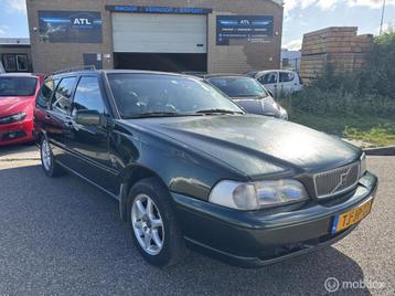 Nette Volvo V70 2.5 DEALER ONDER. Apk 2026, Airco beschikbaar voor biedingen