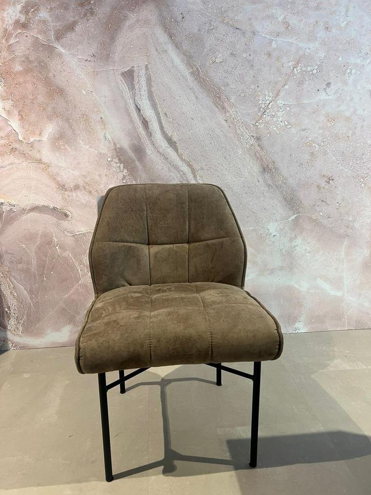 Comfortabele eetkamerstoel - industrieel & elegant, Huis en Inrichting, Stoelen, Nieuw, Eén, Kunststof, Bruin, Ophalen