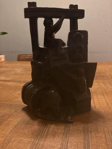 Bronzen Beeld: Arbeiders aan het Werk beschikbaar voor biedingen