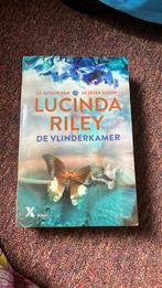 Lucinda Riley - De vlinderkamer, Lucinda Riley, Ophalen of Verzenden, Zo goed als nieuw, Nederland