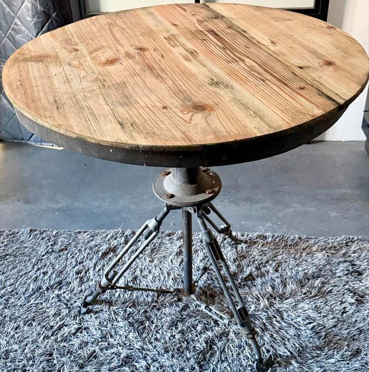 Industriële Bijzettafel, Huis en Inrichting, Tafels | Bijzettafels, Gebruikt, Rond, 60 cm of meer, 55 tot 75 cm, Overige materialen
