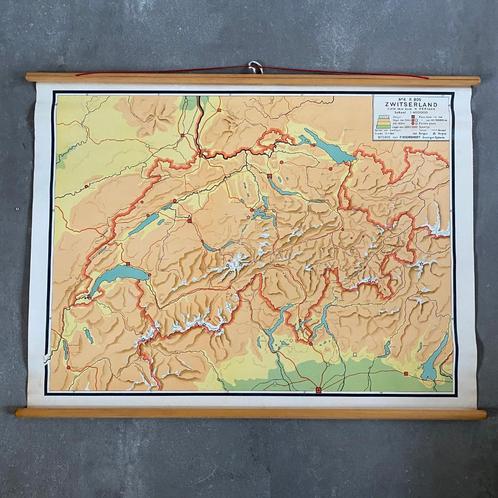 Schoolkaart Zwitserland, 1955, Antiek en Kunst, Antiek | Schoolplaten, Aardrijkskunde, Ophalen of Verzenden