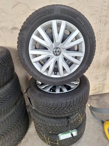 Volkswagen Golf Winterset 16 Inch Staal beschikbaar voor biedingen