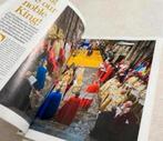Country Life Magazine - THE KING'S CORONATION kroning koning, Verzamelen, Koninklijk Huis en Royalty, Nieuw, Ophalen of Verzenden