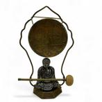 Een messing tafelgong met slaghamer, Ophalen of Verzenden