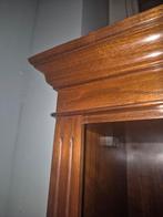 Oude Stijl Kast, Ophalen