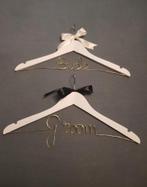 Trouwen: set bride en groom hangers, Kleding | Dames, Trouwkleding en Trouwaccessoires, Ophalen of Verzenden, Wit, Zo goed als nieuw