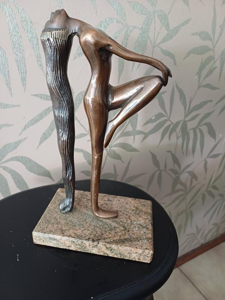Leuk beeldje van een vrouw, Antiek en Kunst, Curiosa en Brocante, Ophalen