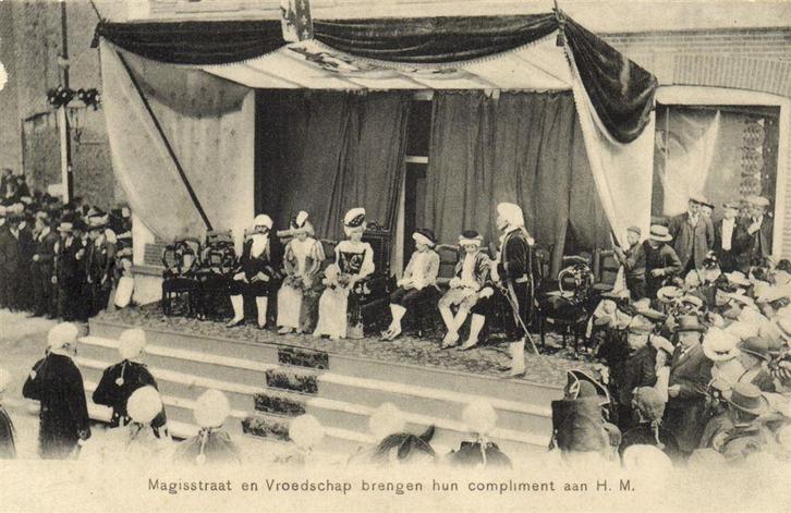 1000 jaar Workum - Magisstraat en Vroedschap brengen hun com, Verzamelen, Ansichtkaarten | Nederland, Ongelopen, Zuid-Holland