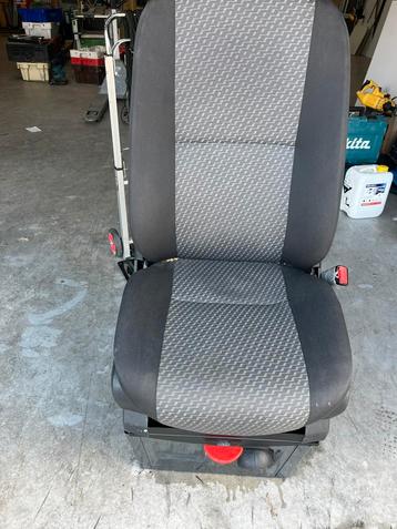 Stoel voor crafter/sprinter beschikbaar voor biedingen
