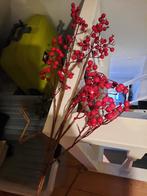 Decoratieve takken met rode bessen, Ophalen of Verzenden, Zo goed als nieuw, Binnen