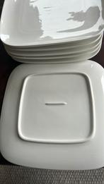 8 witte moderne borden van Xenos., Ophalen of Verzenden, Zo goed als nieuw, Porselein, Bord of Schaal