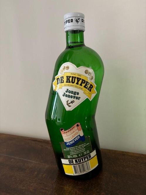 Opvallende vintage jeneverfles van de Kuyper jonge jenever, Antiek en Kunst, Antiek | Glas en Kristal, Ophalen