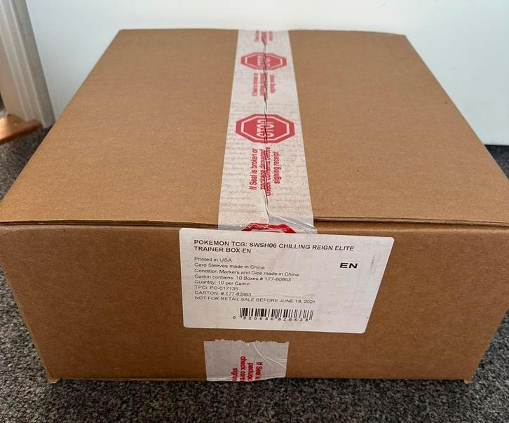 Pokemon Chilling Reign ETB sealed Case, Hobby en Vrije tijd, Verzamelkaartspellen | Pokémon, Nieuw, Boosterbox, Foil, Ophalen of Verzenden