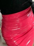 Rode lak rok maat M, Kleding | Dames, Verzenden, Zo goed als nieuw, Rood