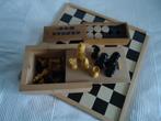 Dammen, schaken en bord samen in 1 set, Hobby en Vrije tijd, Gezelschapsspellen | Bordspellen, Ophalen of Verzenden, Gebruikt