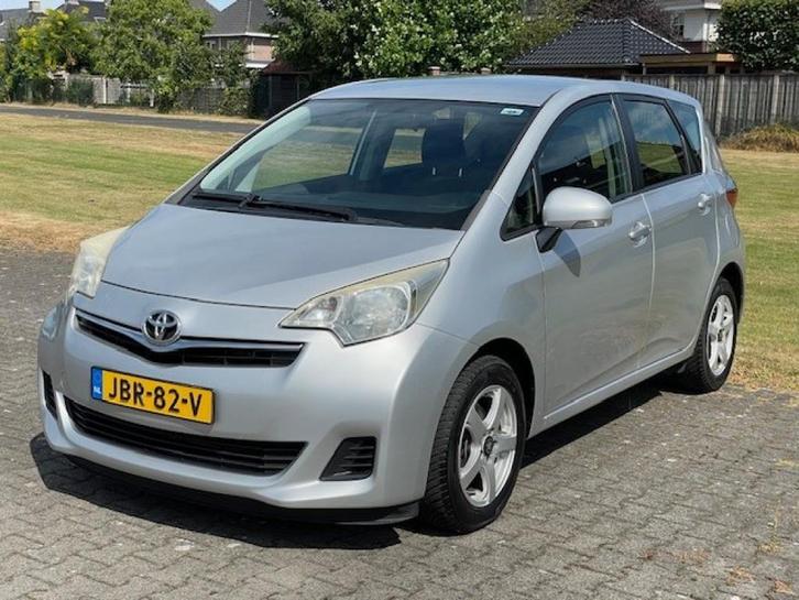 Toyota VERSO-S 1.3 VVT-i Aspiration Automaat/ Airco/ Camera/, Auto's, Toyota, Bedrijf, Verso-S, ABS, Airbags, Airconditioning