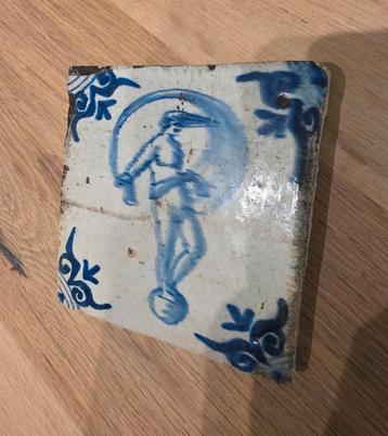 Antieke unieke tegel, Delftsblauw beschikbaar voor biedingen