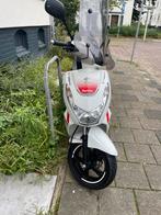 Peugeot Kisbee Scooter, Fietsen en Brommers, Ophalen, Gebruikt, Kap, Peugeot