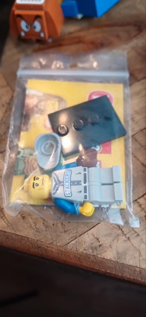 Lego CMF Series 10 Baseball Fielder col10-13, Kinderen en Baby's, Speelgoed | Duplo en Lego, Zo goed als nieuw, Ophalen of Verzenden