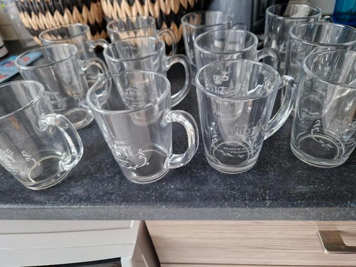 "Friese 11 Stedentocht thee glazen" 12 stuks, Huis en Inrichting, Keuken | Servies, Zo goed als nieuw, Glas of Glazen, Overige stijlen