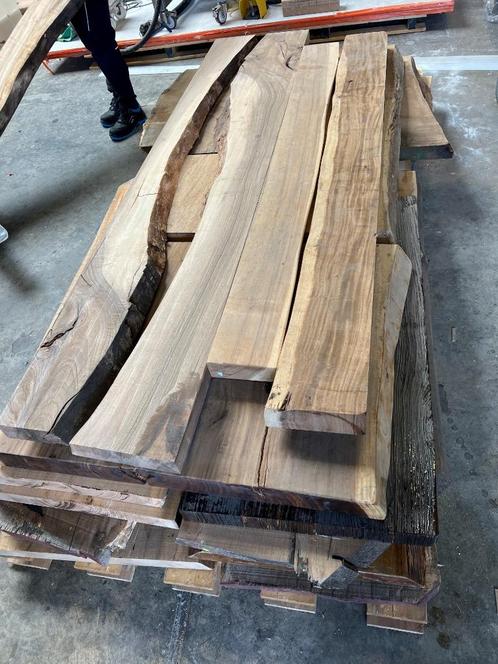 Diversen stukken hout / schaaldelen (oa iepen, essen, noten), Doe-het-zelf en Verbouw, Hout en Planken, Nieuw, Plank, Overige houtsoorten