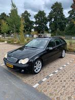 Mooie Mercedes-Benz C-Klasse C200 Sport Facelift station, Navigatiesysteem, Achterwielaandrijving, 74 €/maand, Zwart