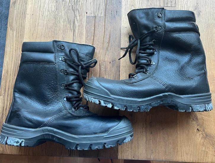 Nieuw bontgevoerde werkschoen laars maat 45 stalen neus, Doe-het-zelf en Verbouw, Veiligheidskleding, Nieuw, Ophalen of Verzenden