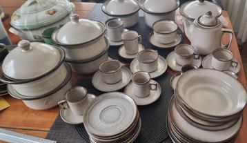 Potterie de Driehoek Huizen Amsterdam grijs servies beschikbaar voor biedingen