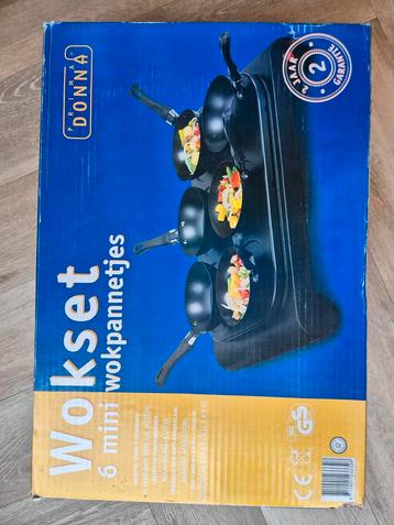 Wokset - 6 mini wokpannetjes beschikbaar voor biedingen