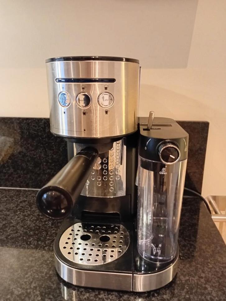 Espresso Machine - Uitstekende Conditie, Witgoed en Apparatuur, Koffiezetapparaten, Zo goed als nieuw, Gemalen koffie, Espresso apparaat