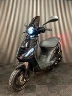 PIAGGIO ZIP 4T 3V 2020 BROM FULL OPTION GLANS ZWART, Fietsen en Brommers, Scooters | Piaggio, Ophalen, Maximaal 45 km/u, Zip, Zo goed als nieuw