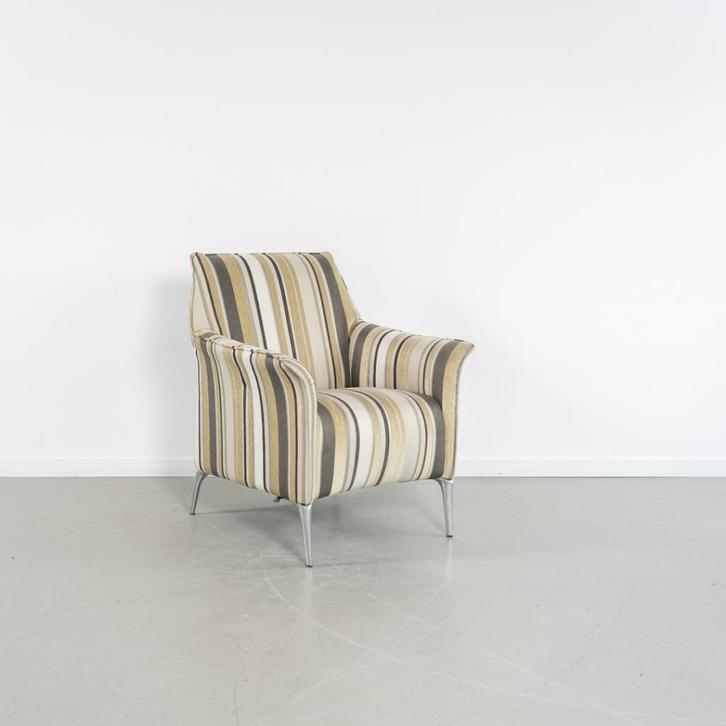 2x Leolux Mayuro Fauteuil Grijs/Wit/Beige Stof - Gestreept, Huis en Inrichting, Fauteuils, Zo goed als nieuw, Metaal, Stof, 50 tot 75 cm
