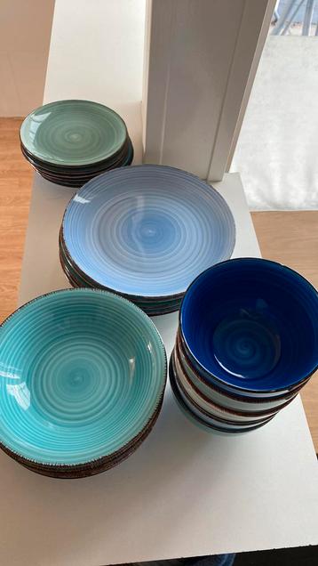 5/6 delig blauw groen servies.