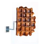 Luikse Wafel 60 cm - wafeldecoratie met muurbeugel, Verzamelen, Merken en Reclamevoorwerpen, Ophalen, HorecaBeelden, Nieuw, HorecaBeelden