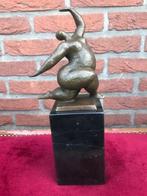 bronzen beeld, vrolijke gezette dame, Antiek en Kunst, Kunst | Beelden en Houtsnijwerken, Ophalen of Verzenden