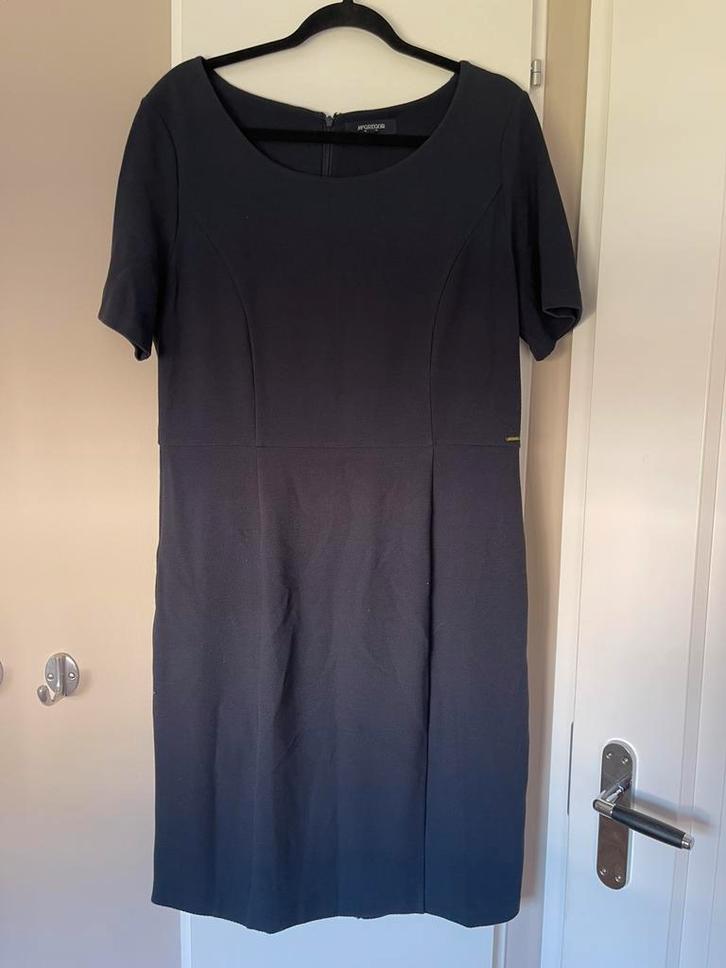 Mc Gregor nette blauwe stretch jurk maat xl / maat 44, Kleding | Dames, Jurken, Zo goed als nieuw, Maat 42/44 (L), Blauw, Knielengte