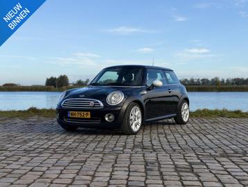 Mini Cooper 1.6|Harman/Kardon|Lichtmetaal 17"|6-Bak beschikbaar voor biedingen
