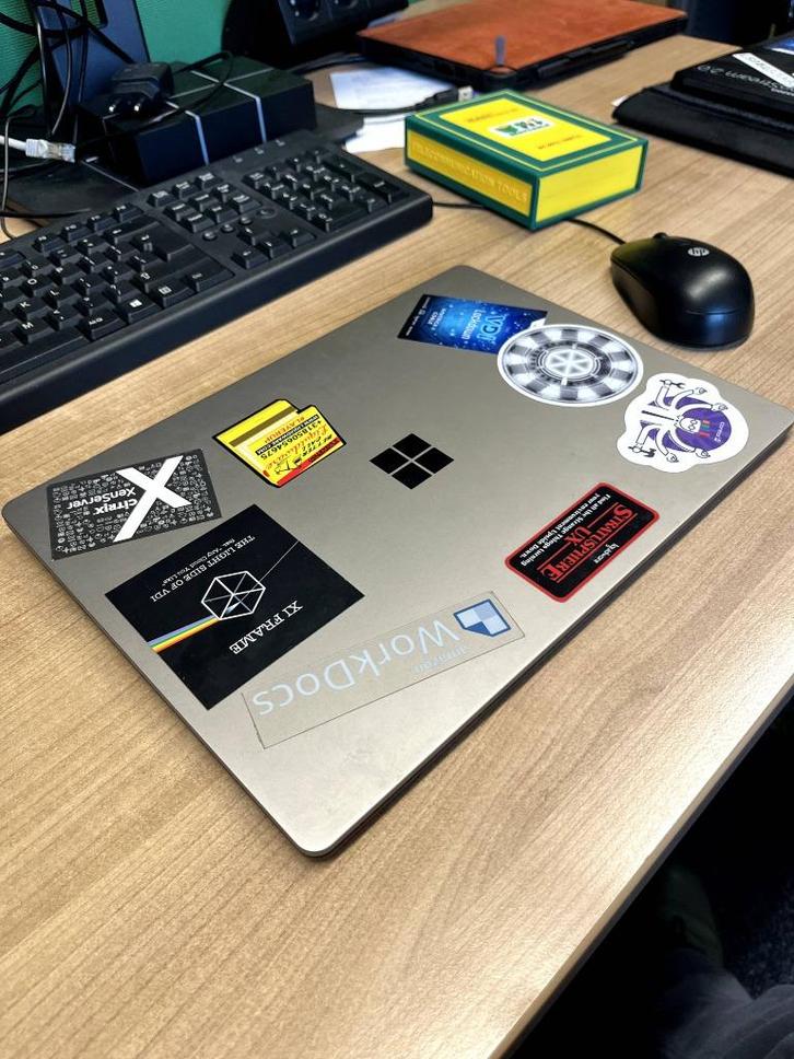 Surface laptop I5, 8GB, 256 GB, Computers en Software, Windows Laptops, Gebruikt, 13 inch, SSD, 2 tot 3 Ghz, 8 GB, Qwerty, Met videokaart