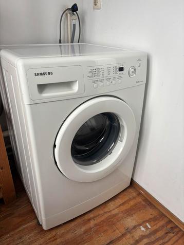 Werkende en schone Samsung wasmachine beschikbaar voor biedingen