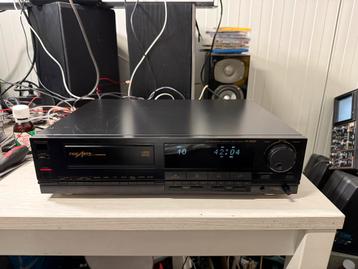 Grundig Finearts CD-9009 beschikbaar voor biedingen