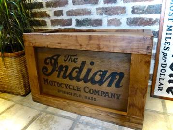 Vintage industriele houten kist / Indian Motorcycle mancave beschikbaar voor biedingen
