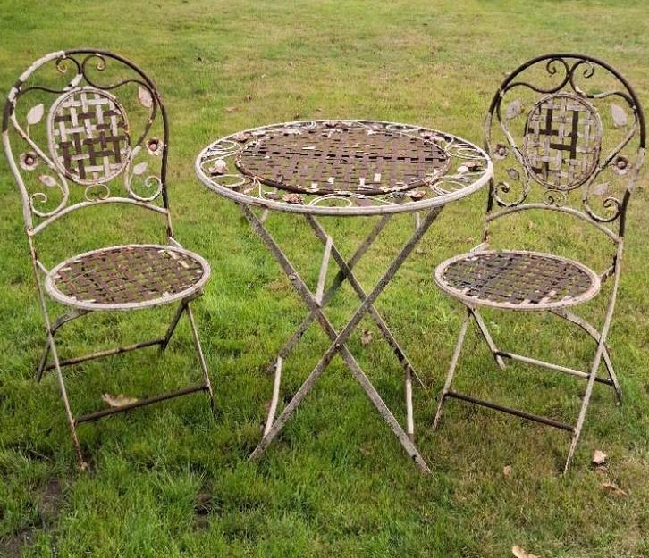 Brocante bistroset ijzer. Zware kwaliteit., Tuin en Terras, Tuinsets en Loungesets, Gebruikt, Tuinset, Overige materialen, 2 zitplaatsen