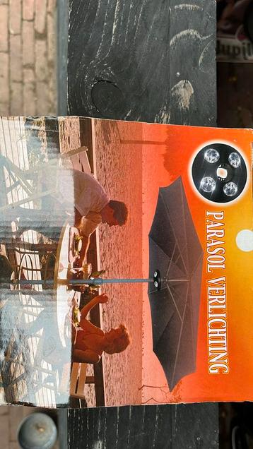 Lamp parasol beschikbaar voor biedingen