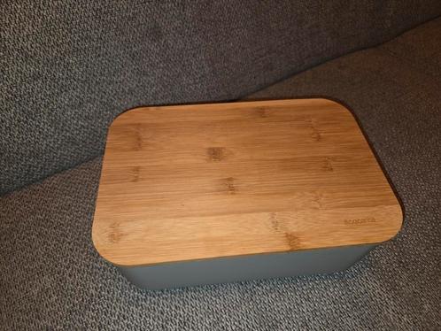 Brooddoos met snijplank van Brabantia, Huis en Inrichting, Keuken | Keukenbenodigdheden, Zo goed als nieuw, Ophalen of Verzenden