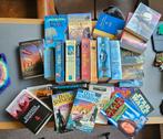 27 fantasy boeken. O a. Dan Simmons, Terry Brooks,., Ophalen, Zo goed als nieuw