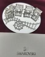 Swarovski treinwagonnen en locomotief op spiegel met rails, Ophalen, Zo goed als nieuw, Figuurtje