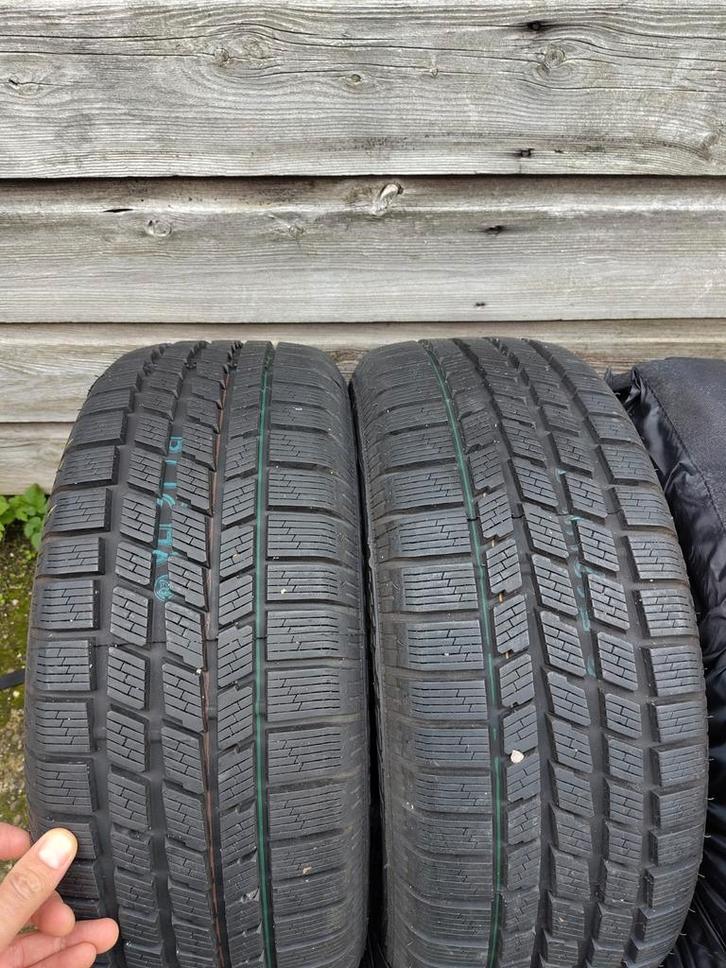Pirelli Winterbanden - 205/50R16, Auto-onderdelen, Banden en Velgen, Band(en), Winterbanden, 205 mm, Ophalen