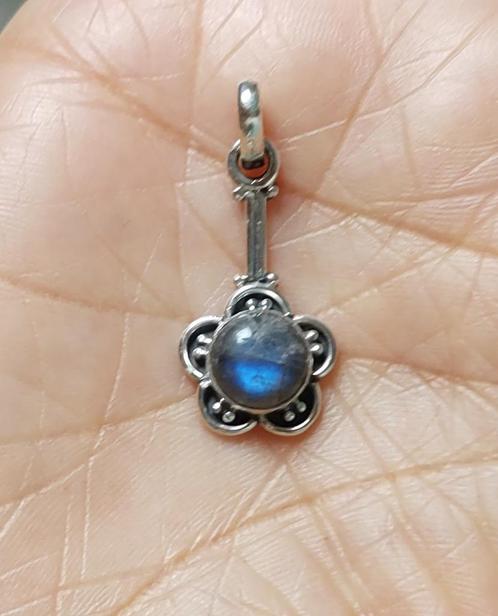 925 zilveren hanger met natuurlijke Labradoriet steen, Sieraden, Tassen en Uiterlijk, Kettinghangers, Nieuw, Zilver, Blauw, Overige voorstellingen